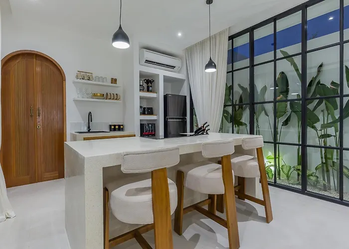 Stylish New 1 Bedroom Near Dreamland Villa