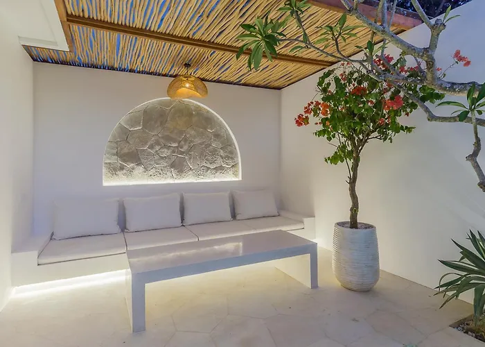 Stylish New 1 Bedroom Near Dreamland Villa