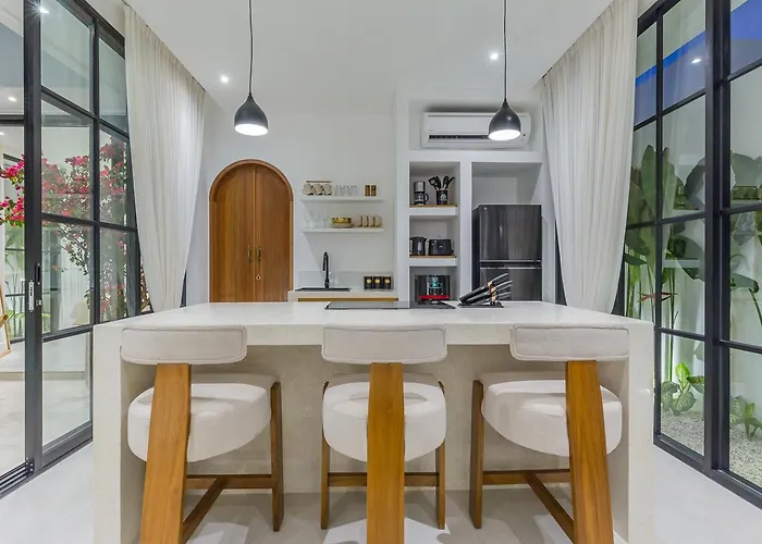 Villa Stylish New 1 Bedroom Near Dreamland